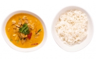  Chicken with Red Curry 