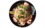  Noodles të Stilit Tajlandez me Karkalecë Deti 